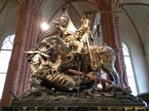 ストックホルム大聖堂のドラゴン彫刻